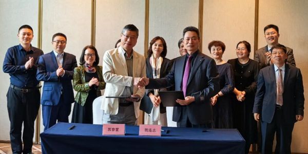 源根石化与瑞丰新材签订润滑油添加剂战略合作